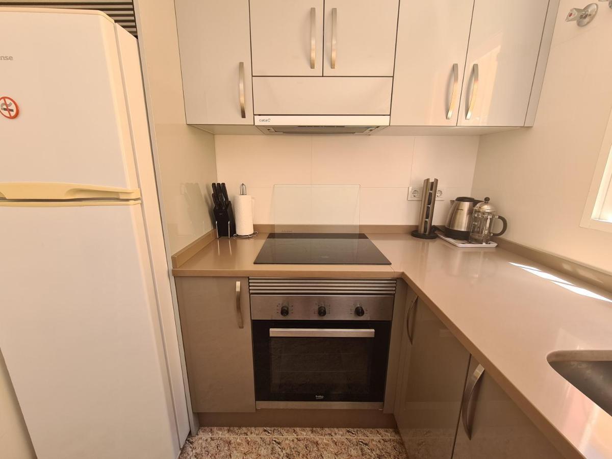 2 Bedroom Property In Closed Urbanisation Torrevieja Kültér fotó