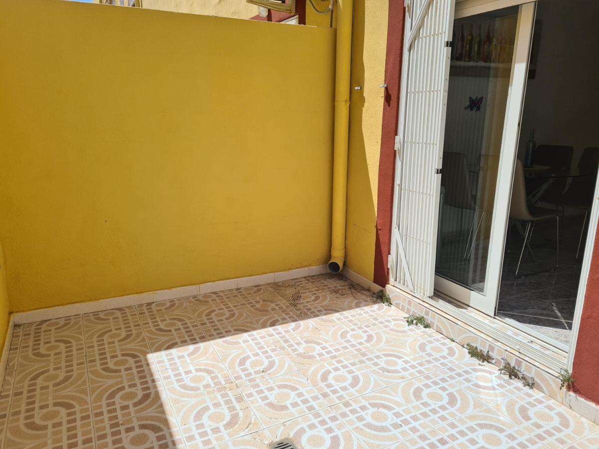 2 Bedroom Property In Closed Urbanisation Torrevieja Kültér fotó